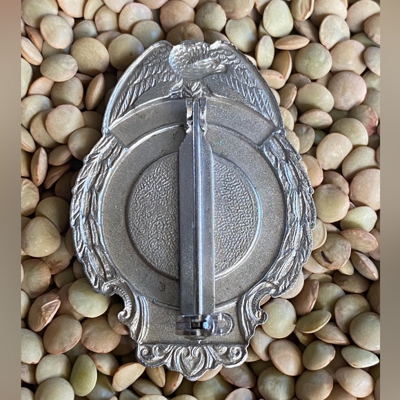 Vintage Silver Metal Fireman Badge Goldendale WA Defunct Badge - Picture 2 of 2